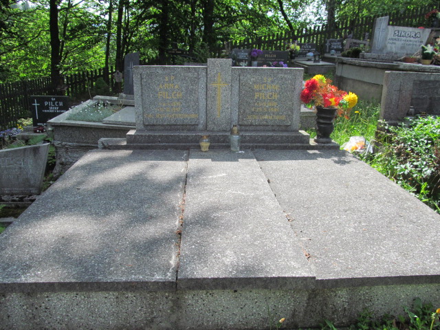 Grób Jerzy Pilch